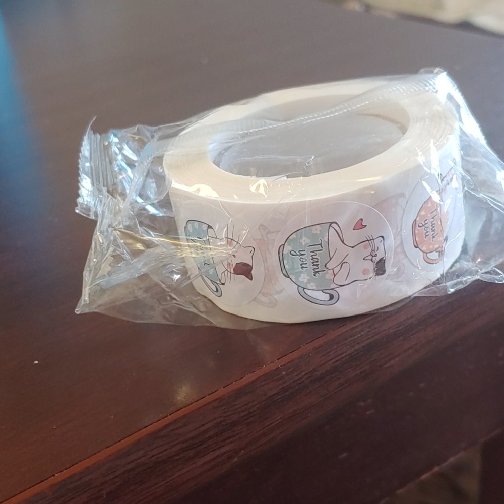 Cute cat 🐱Thank you sticker 500 pcs w/gift wrap - Picture 2 of 2